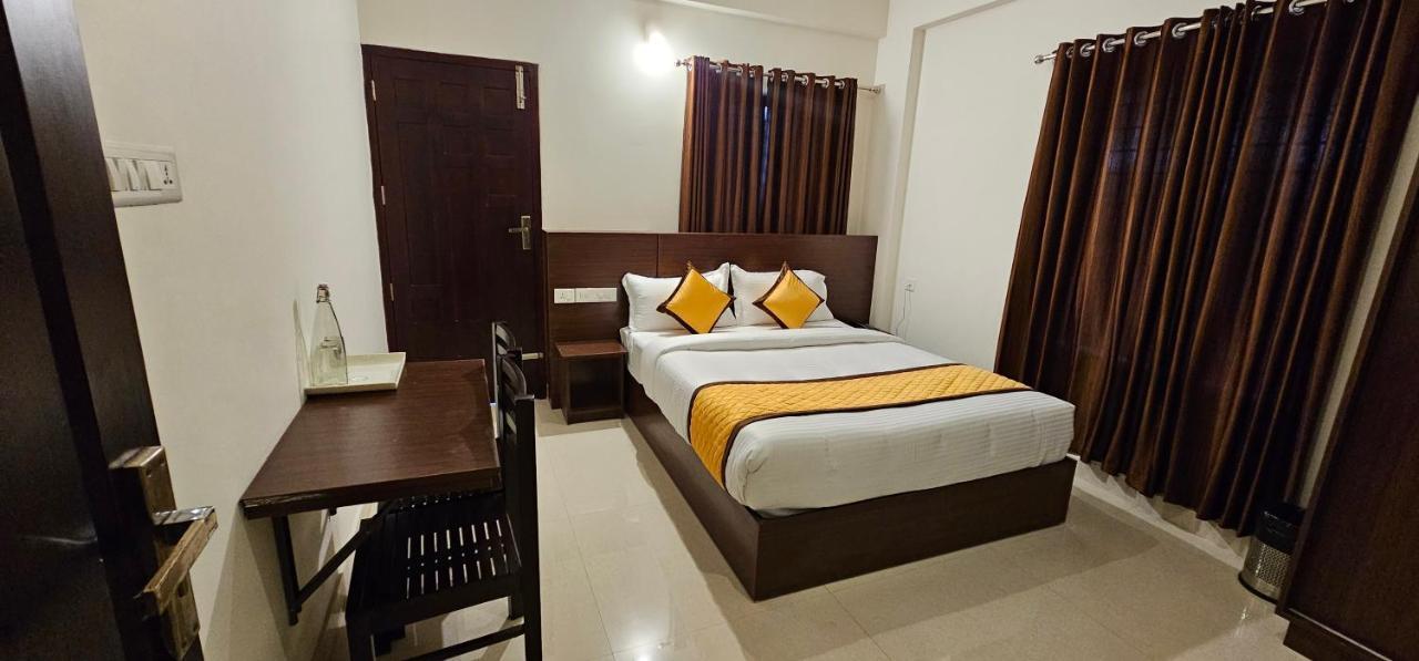 Blueway Residency Downtown Hotel Thiruvananthapuram Εξωτερικό φωτογραφία