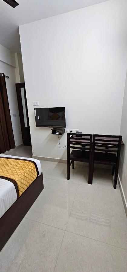 Blueway Residency Downtown Hotel Thiruvananthapuram Εξωτερικό φωτογραφία