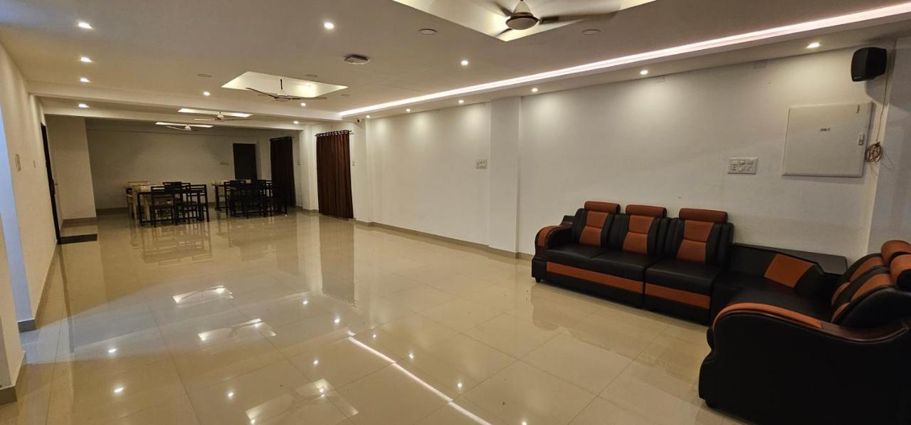 Blueway Residency Downtown Hotel Thiruvananthapuram Εξωτερικό φωτογραφία