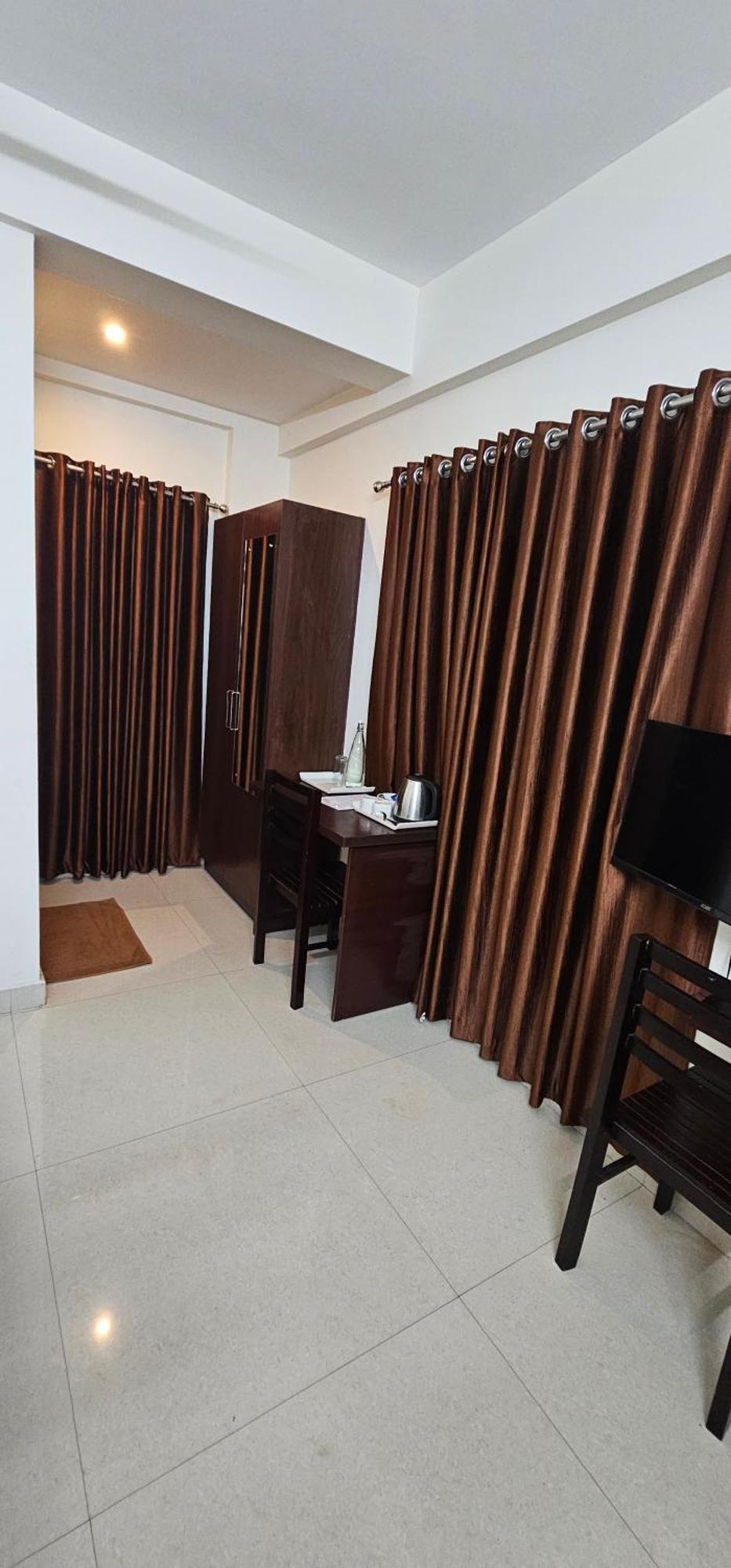 Blueway Residency Downtown Hotel Thiruvananthapuram Εξωτερικό φωτογραφία