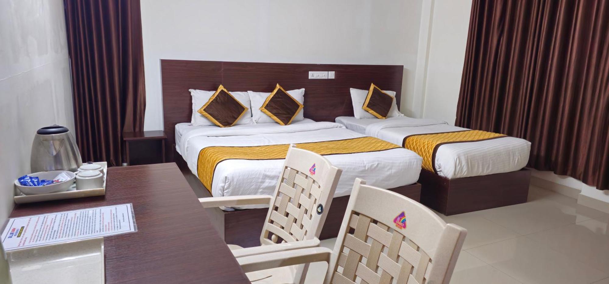 Blueway Residency Downtown Hotel Thiruvananthapuram Εξωτερικό φωτογραφία