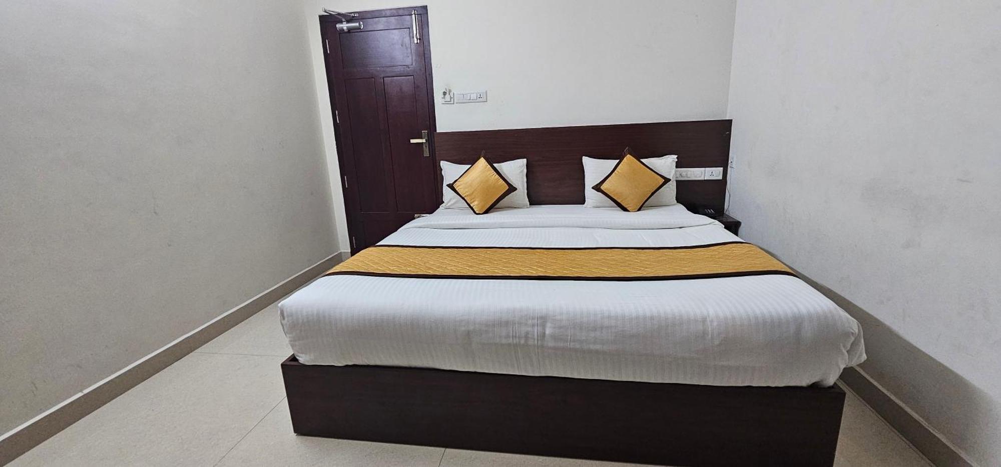 Blueway Residency Downtown Hotel Thiruvananthapuram Εξωτερικό φωτογραφία