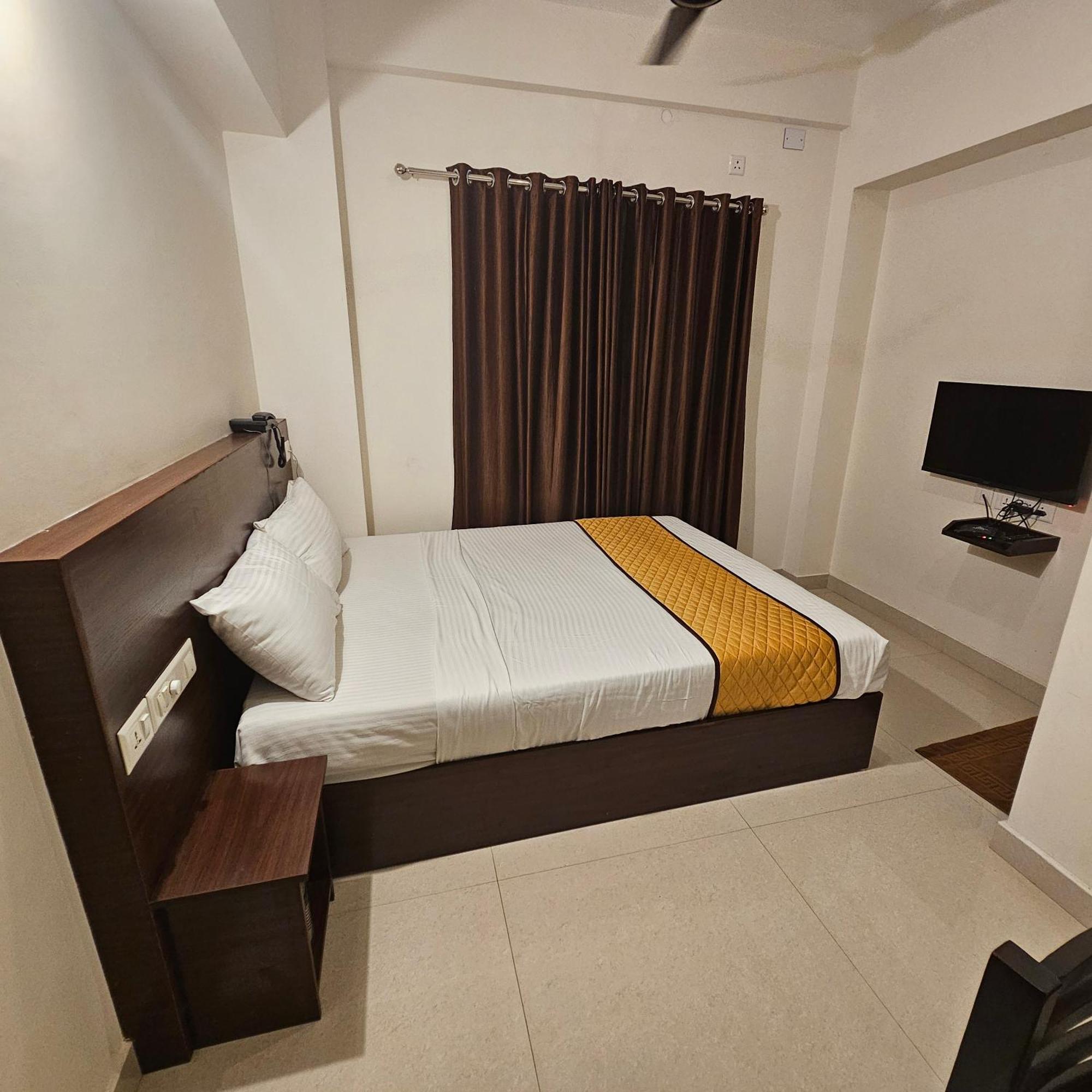 Blueway Residency Downtown Hotel Thiruvananthapuram Εξωτερικό φωτογραφία
